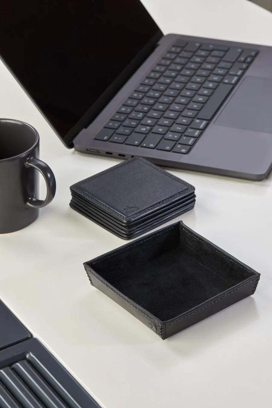 Monte Deri Tepsi ve 6 Adet Bardak Altlığı