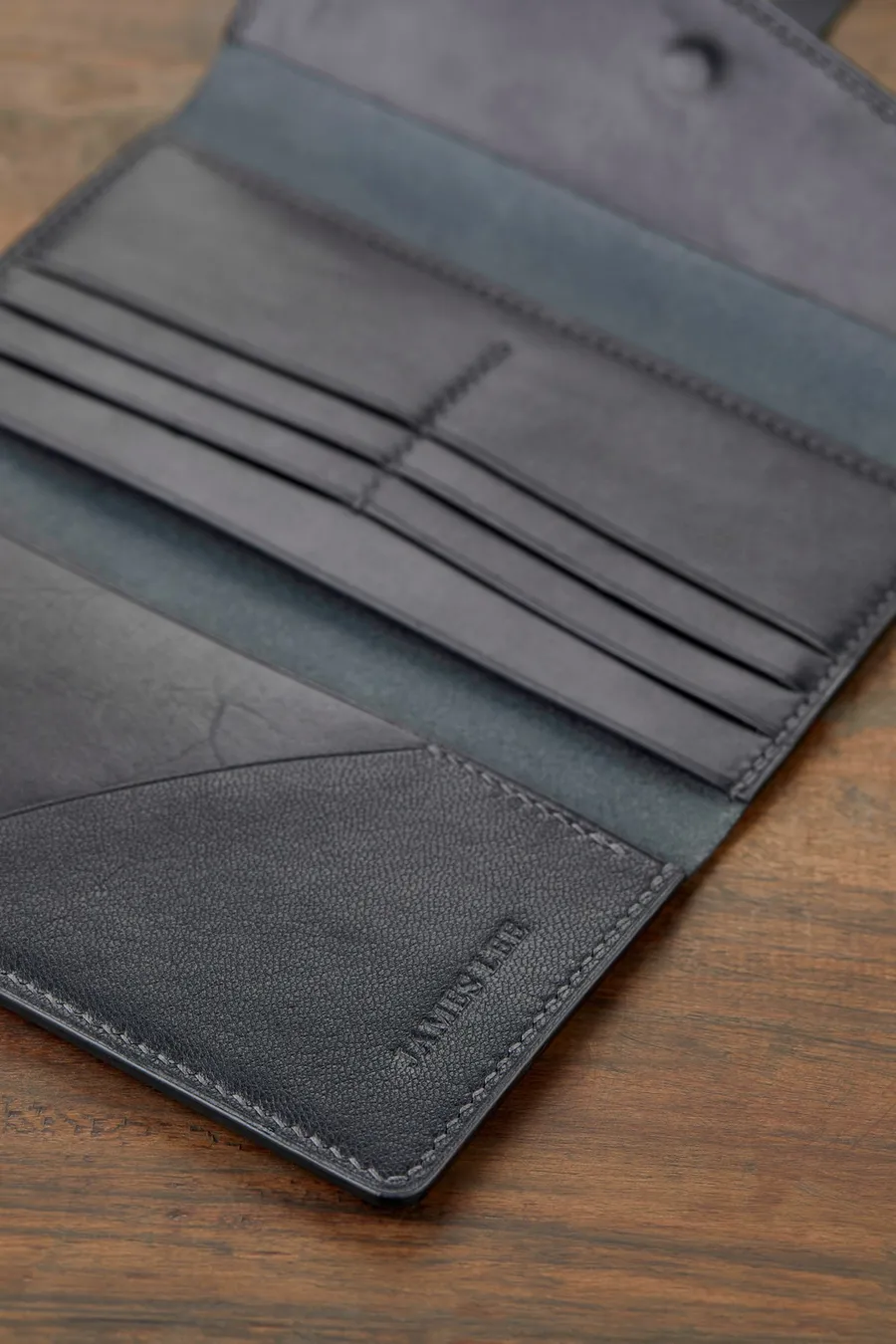 Magnus Kayışlı Deri Cüzdan