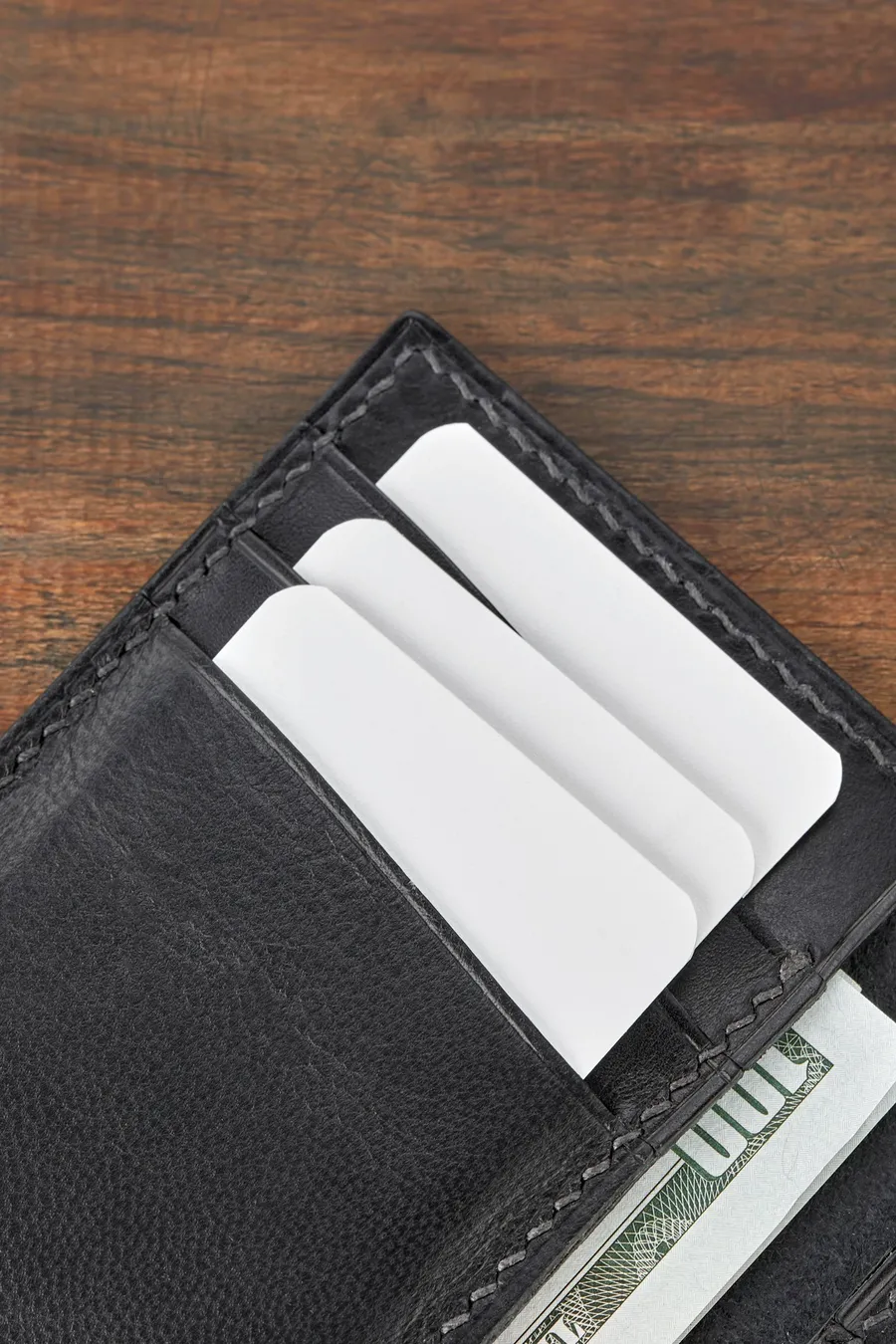 Nero Bi Fold Dikey Deri Kartlık